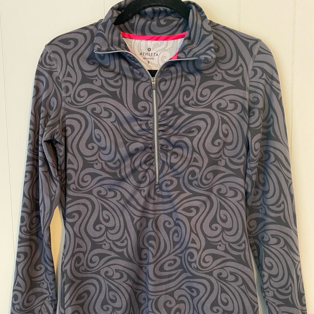 Athleta long sleeve running shirt